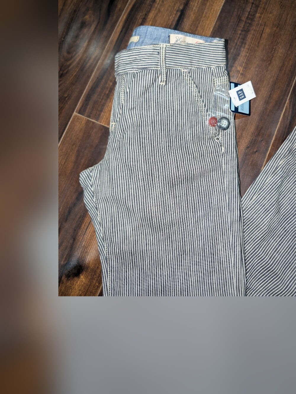 GAP•Low Rise Fitted Stretch Flare - Picture 9 of 9